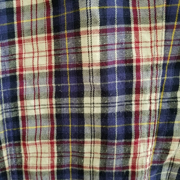 🍁Plaid shirt🍂 - Picture 2 of 4